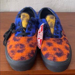 Rare Brand new wild fuzzy leopard print Vans